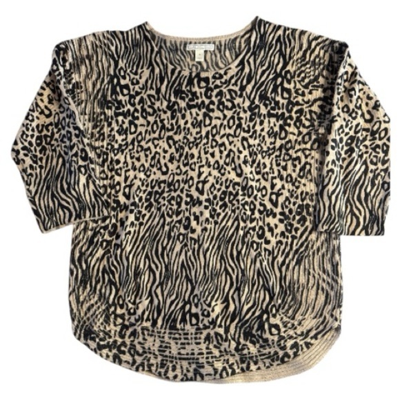 Dana Buchman Sweaters - Dana Buchman Animal Print Sweater